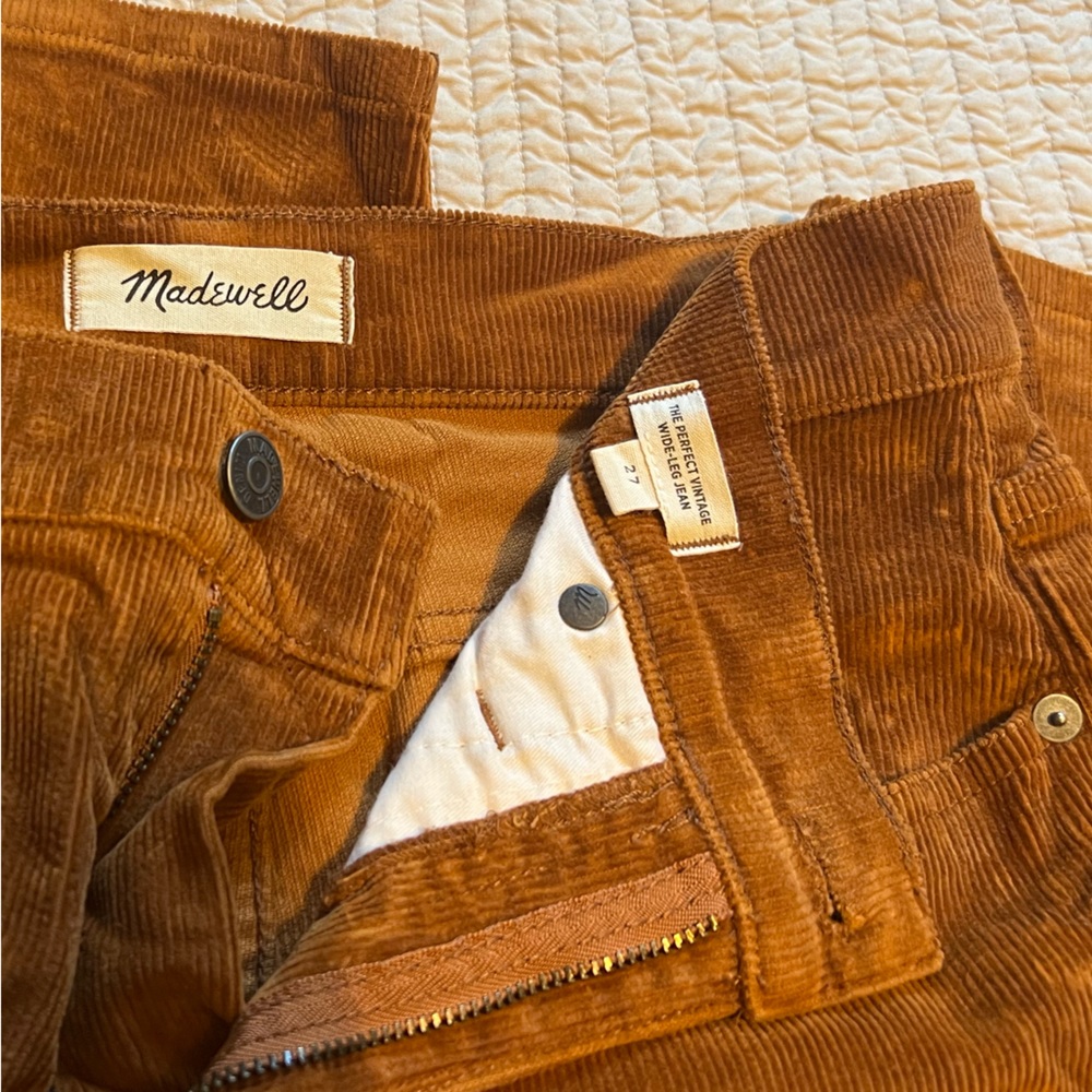 Madewell Perfect Vintage Wide-Leg in rich, brown corduroy, size 27.